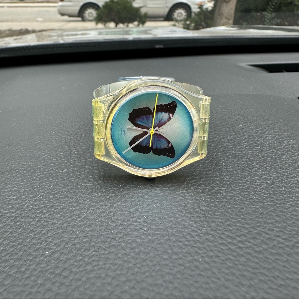Rare SWATCH butterfly 🦋 watch Y2K year 2000 acrylic Swiss watch